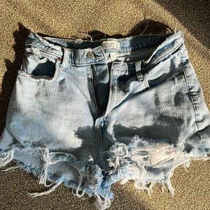 Cut off Curve Love Shorts by Abercrombie